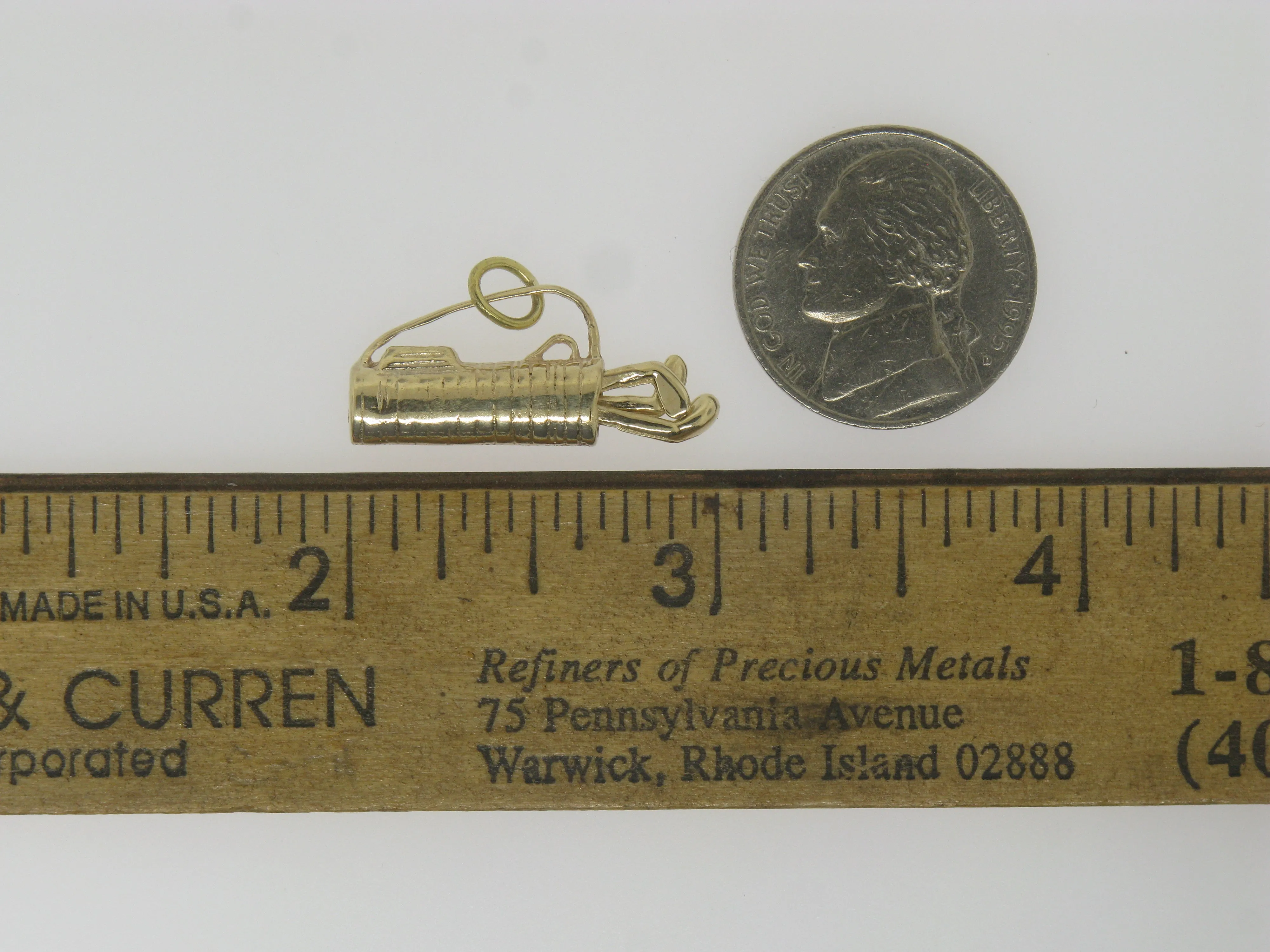 14K Yellow Gold Golf Bag with Clubs that Move Within Bag Pendant(Estate Jewelry)