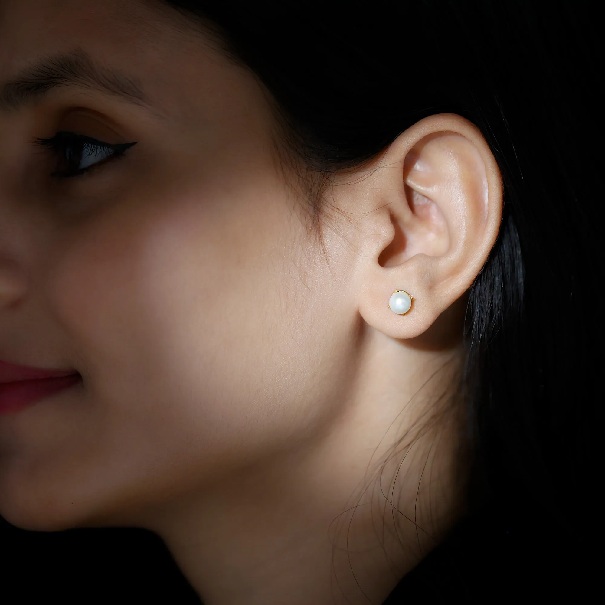 6 MM Round Freshwater Pearl Solitaire Stud Earrings