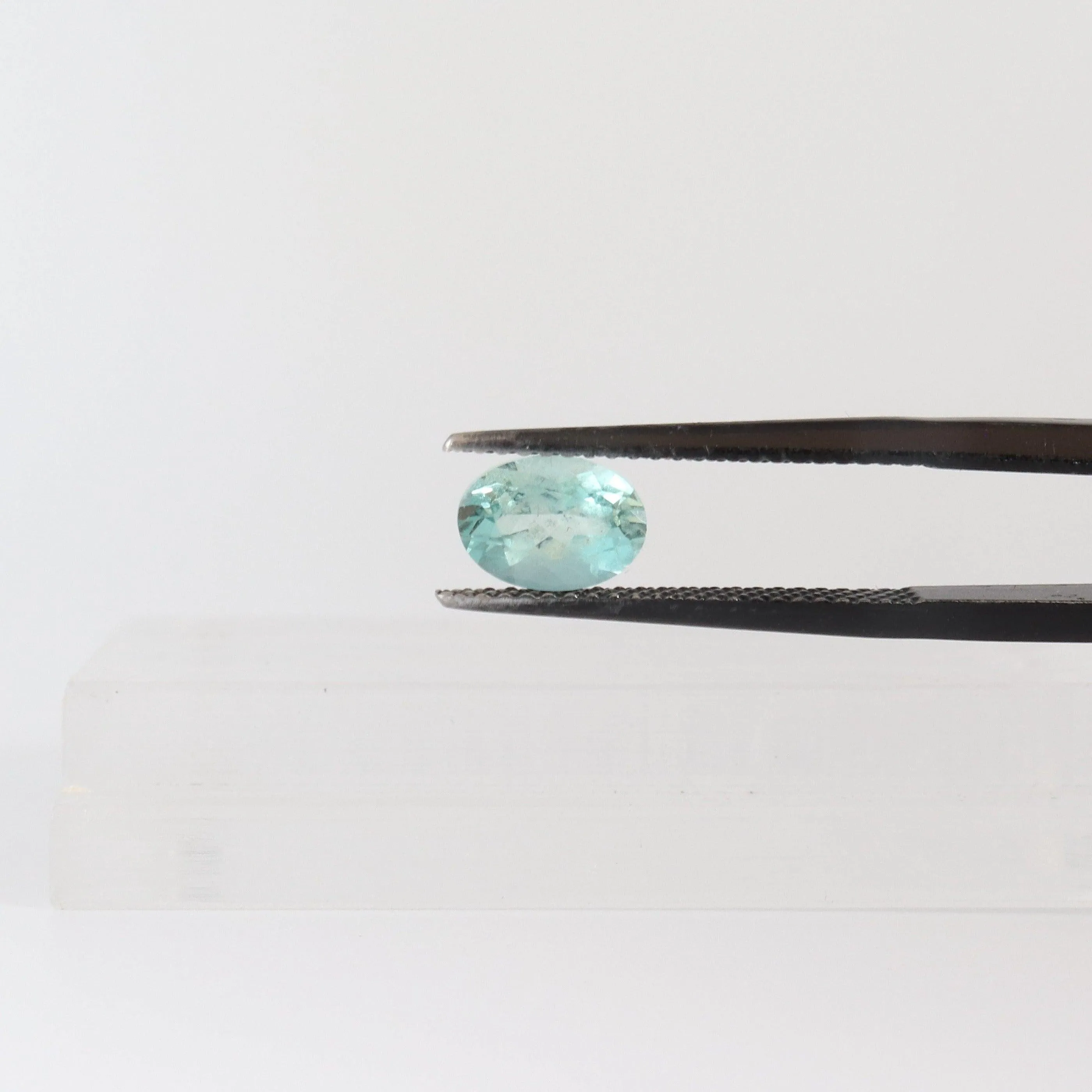 7.4mm x 5.4mm Oval Aquamarine Stone