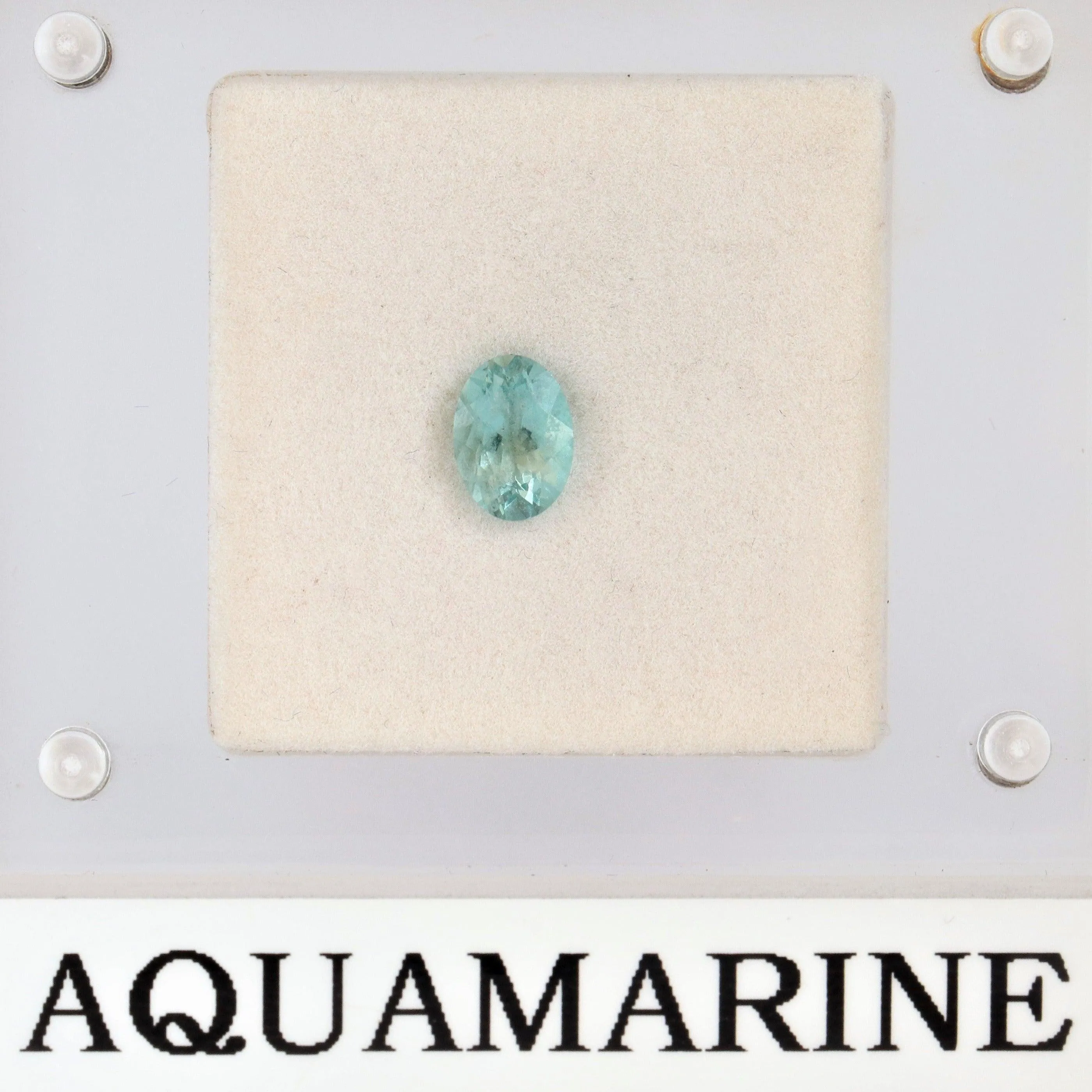 7.4mm x 5.4mm Oval Aquamarine Stone