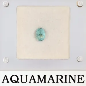 7.4mm x 5.4mm Oval Aquamarine Stone