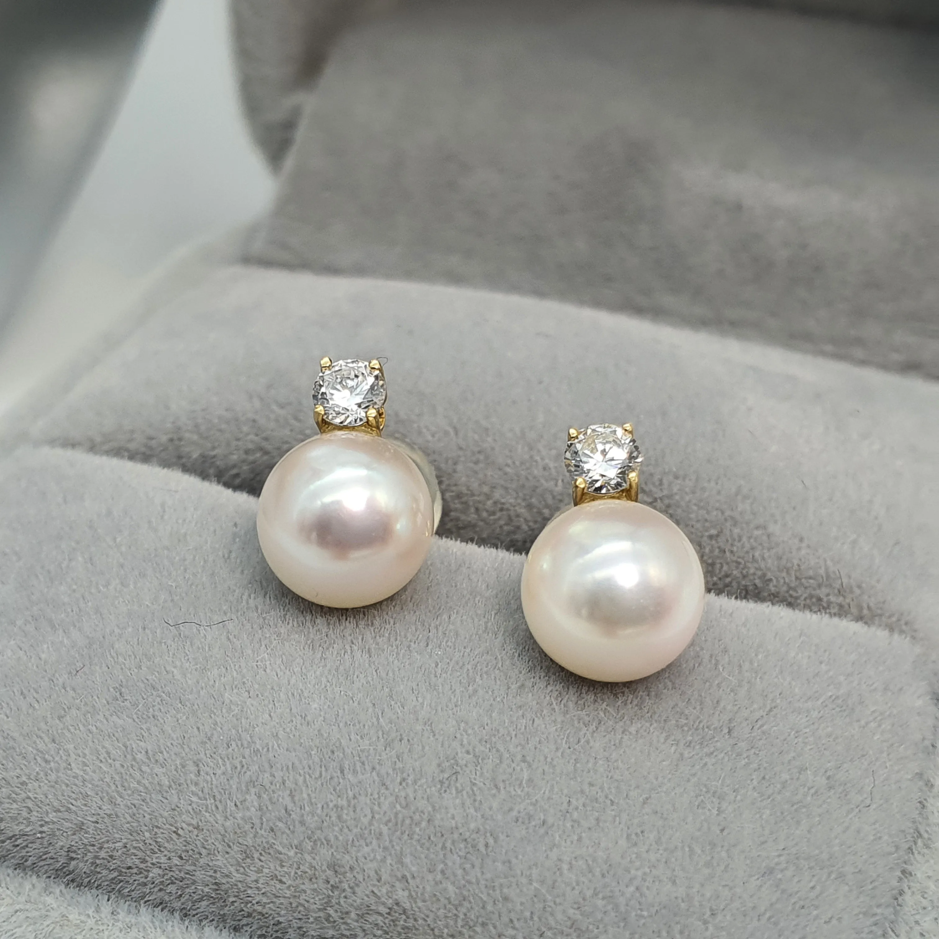 Akoya Pearl Jewellery Set, 18K Yellow Gold