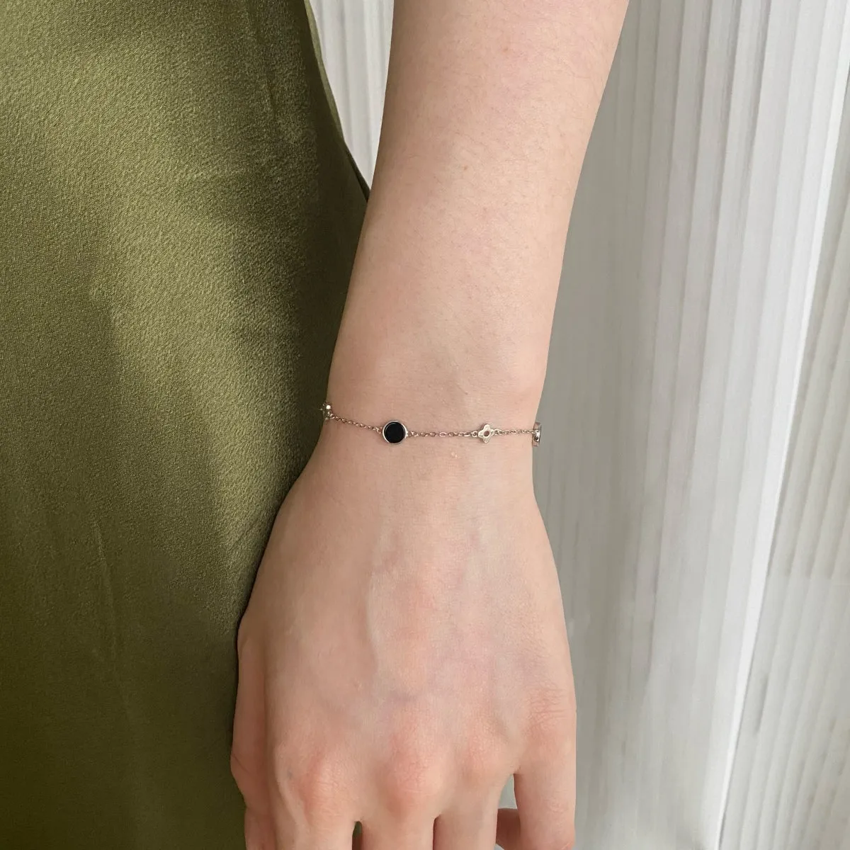 Black Onyx 4 Leaf Clover Charm Bracelet