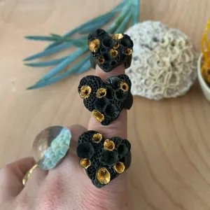 Black porcelain ‘rock coral’ heart shaped ring