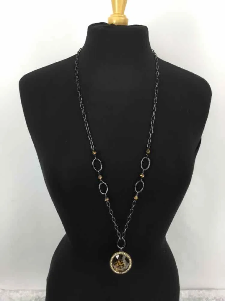 Black/Amber Pendant Long Necklace