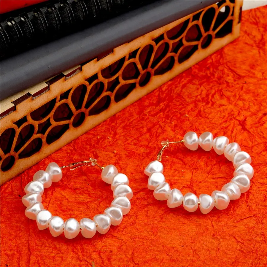 Boroque Pearl Hoops Earring