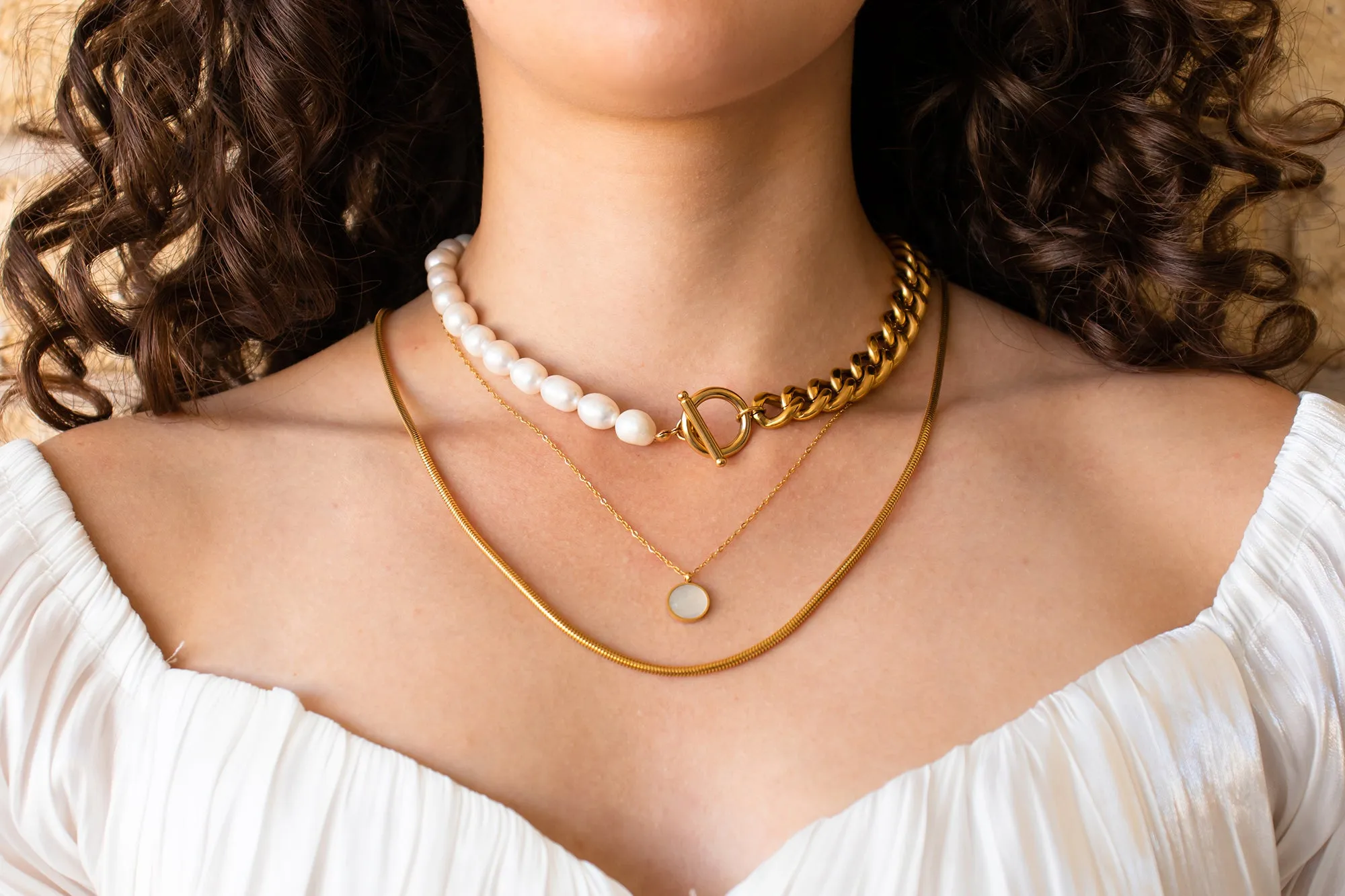 Eva 18k gold plated Cuban chain & pearl necklace