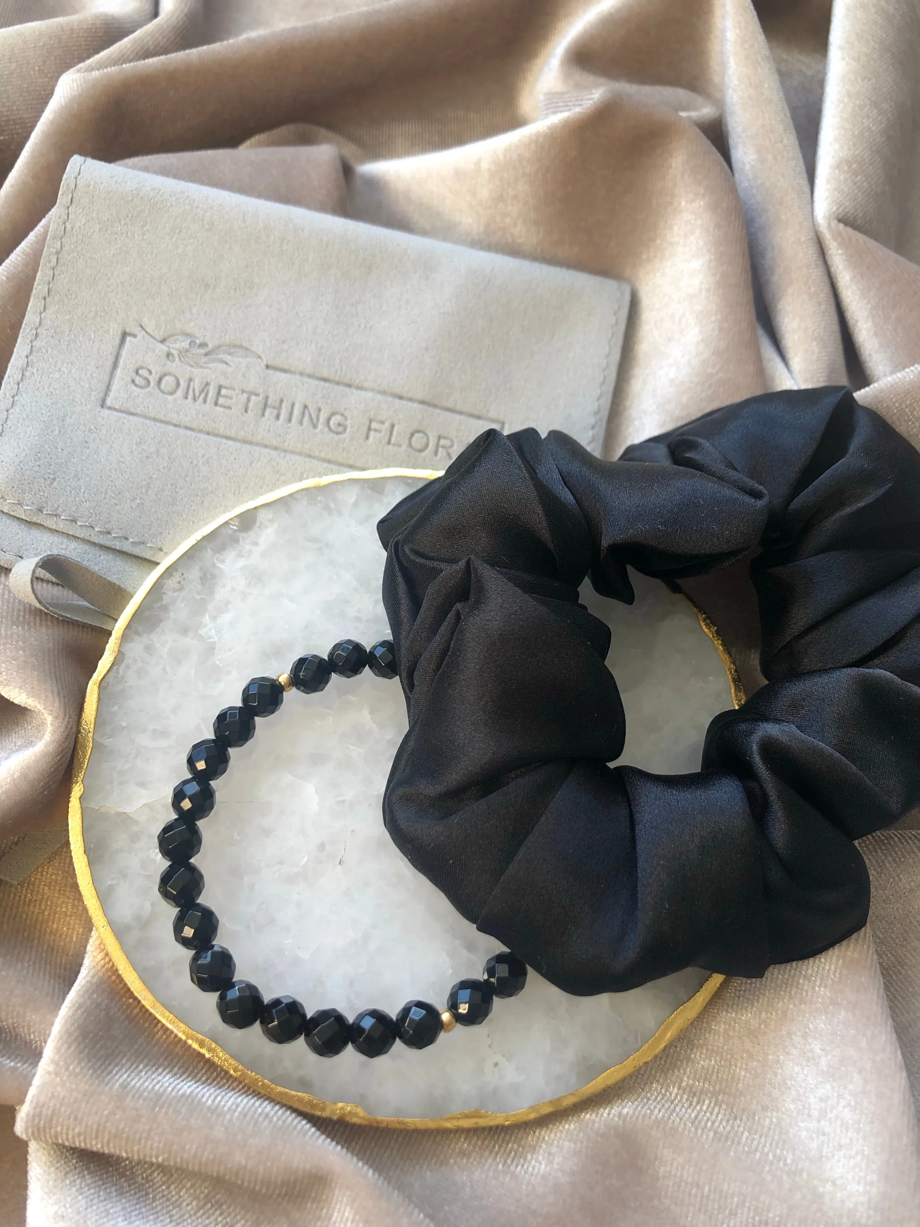 Gift Set Classic Silk Scrunchie & Black Onyx Bracelet