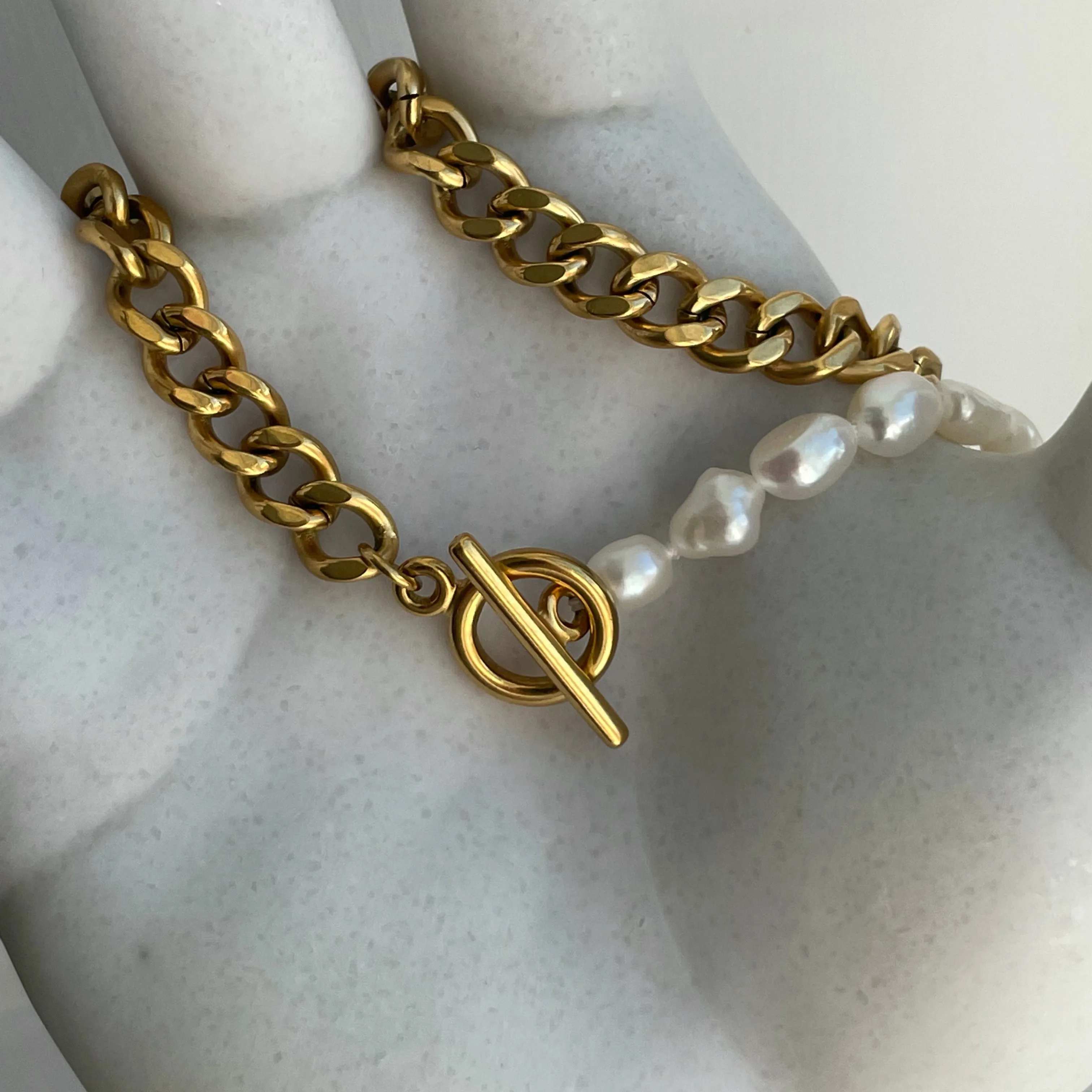 Gold Pearl and Chain Necklace