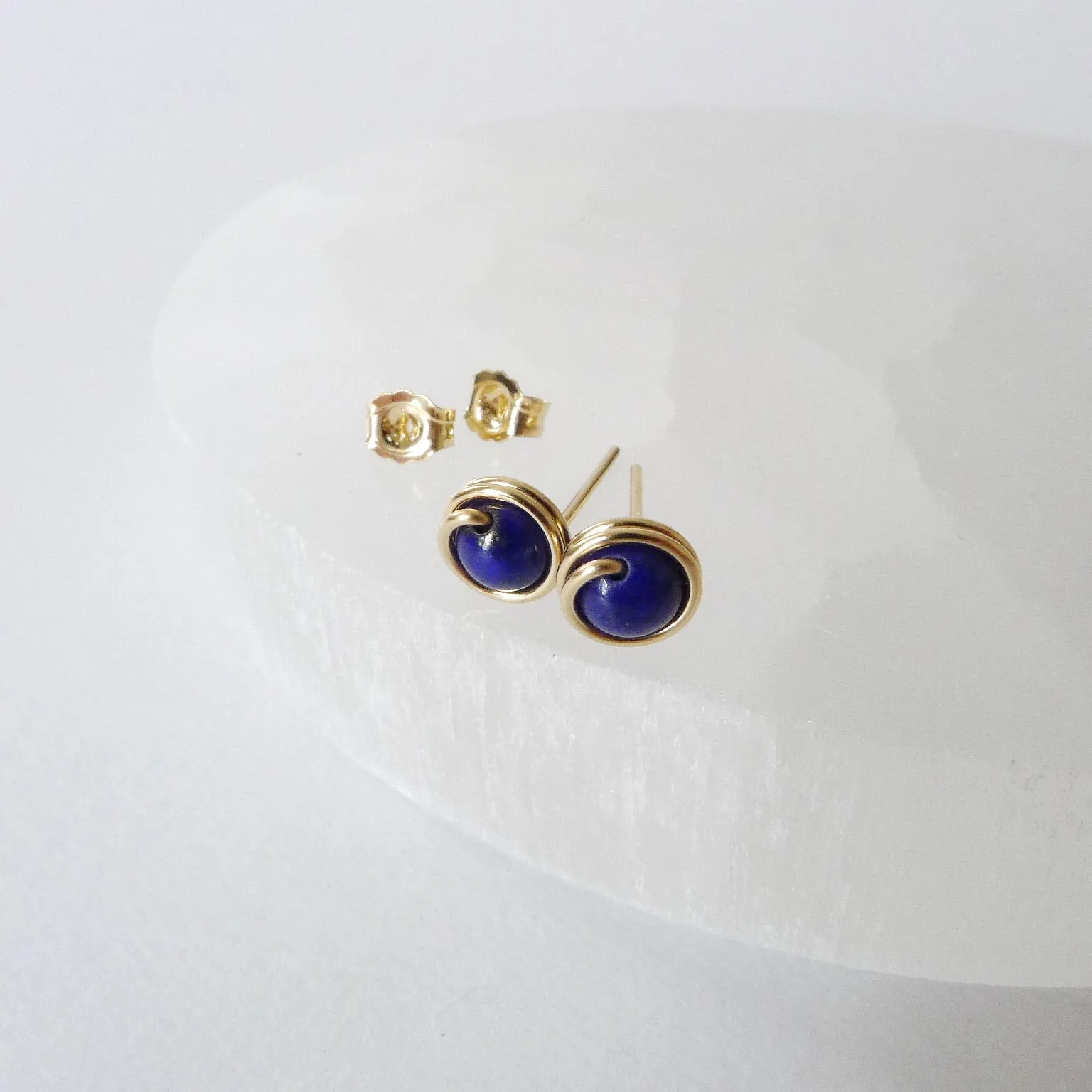 Lapis Lazuli Earstuds (Small) / 14k Gold-filled / 925 Silver