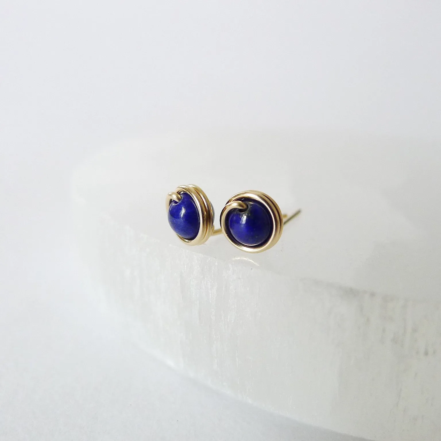 Lapis Lazuli Earstuds (Small) / 14k Gold-filled / 925 Silver