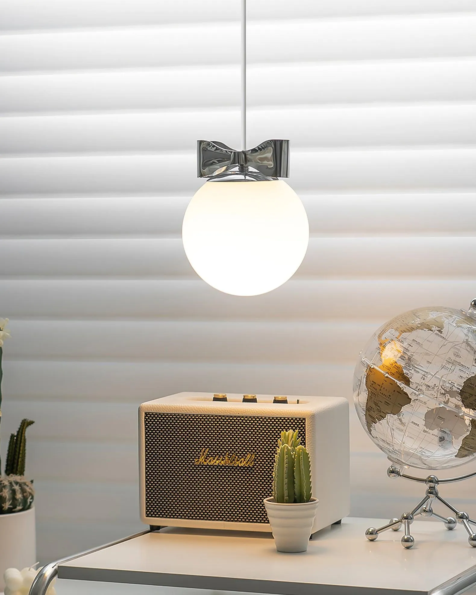 Luna Pendant Lamp 5.9″- 7″