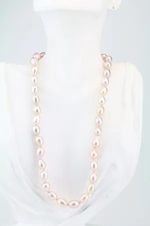 Peach Teardrop Freshwater Pearl Necklace 18"