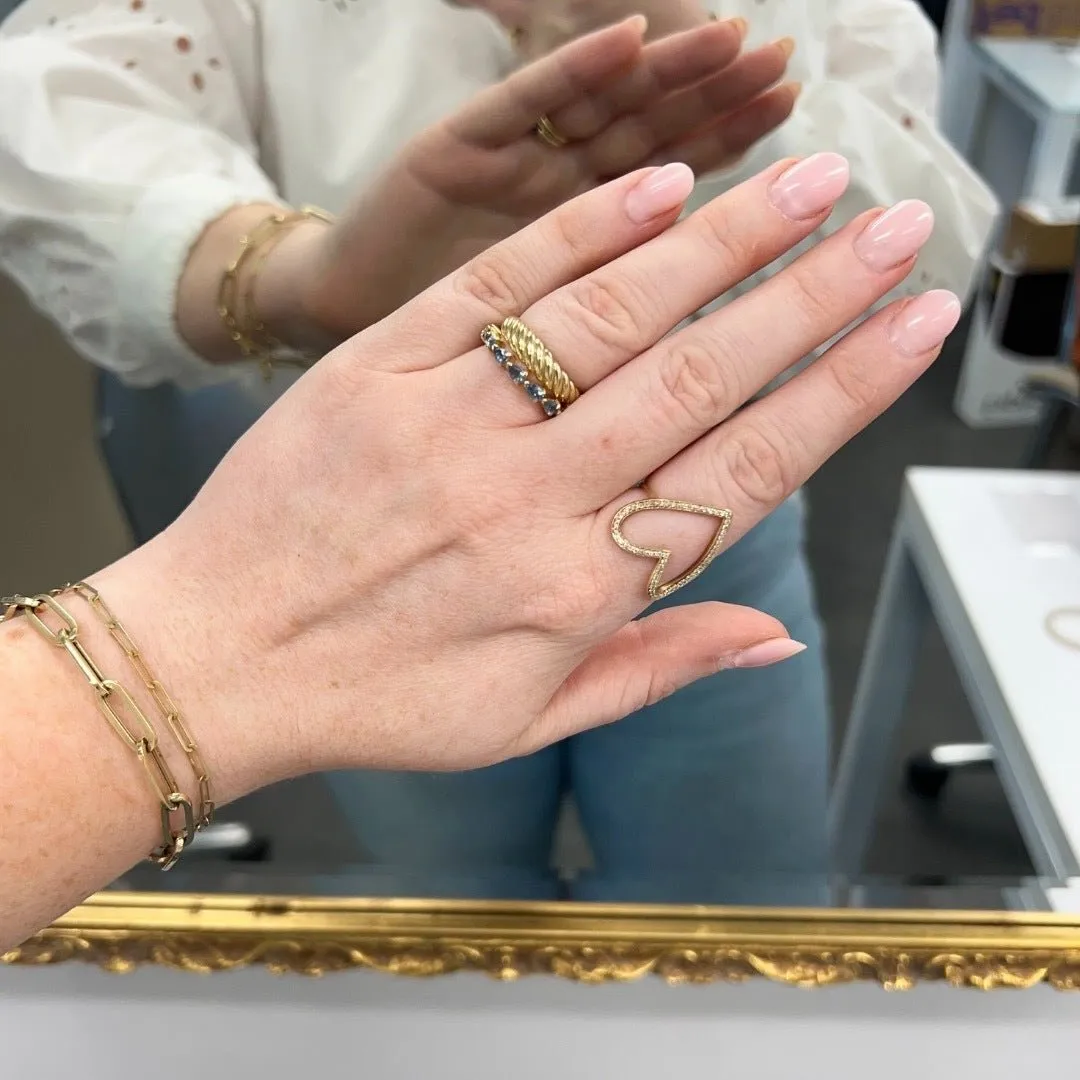 Petite Aquamarine Chasing Pear