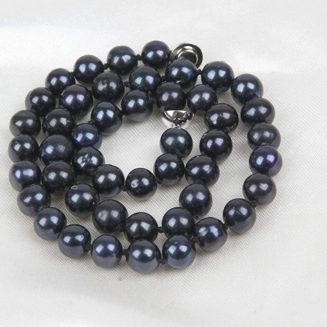 Women's 8-9mm AA Grade Black Freshwater Pearl Necklace and Stud Earrings Set